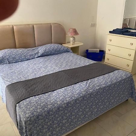 Sea Front Apartment At Mellieha Bay, Malta! Eksteriør billede