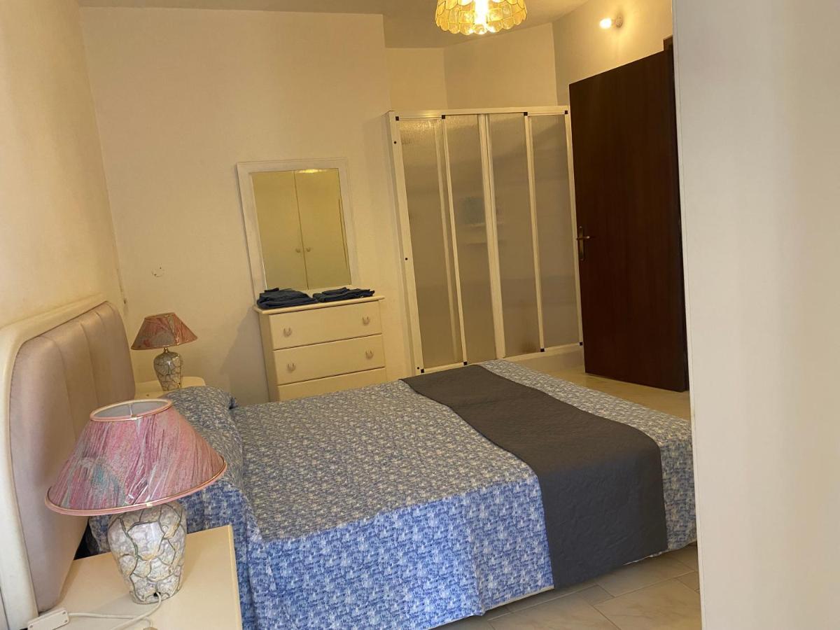Sea Front Apartment At Mellieha Bay, Malta! Eksteriør billede
